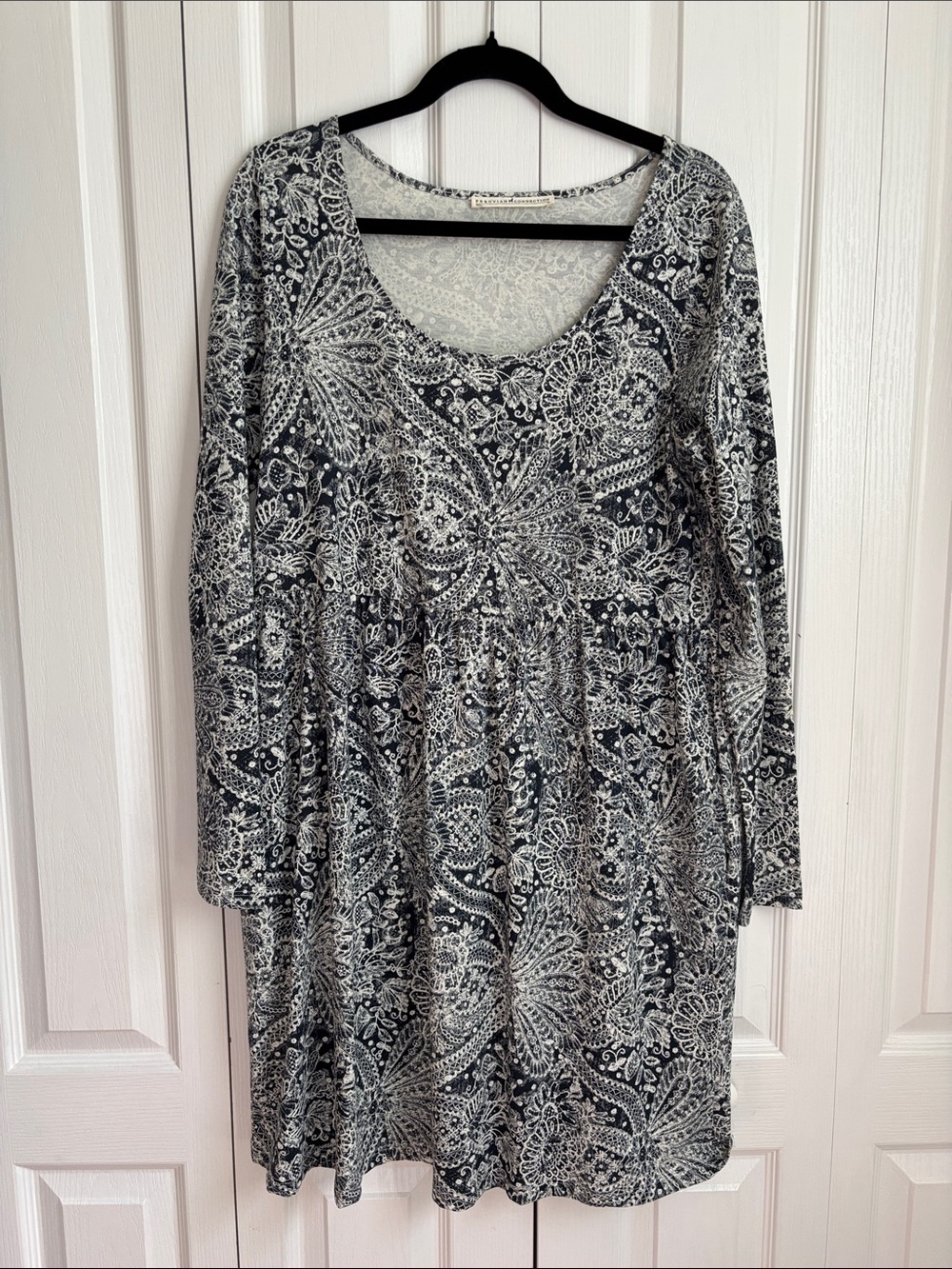 Peruvian Connection Long Sleeve Dress  Lace Paisley Print. Size Medium